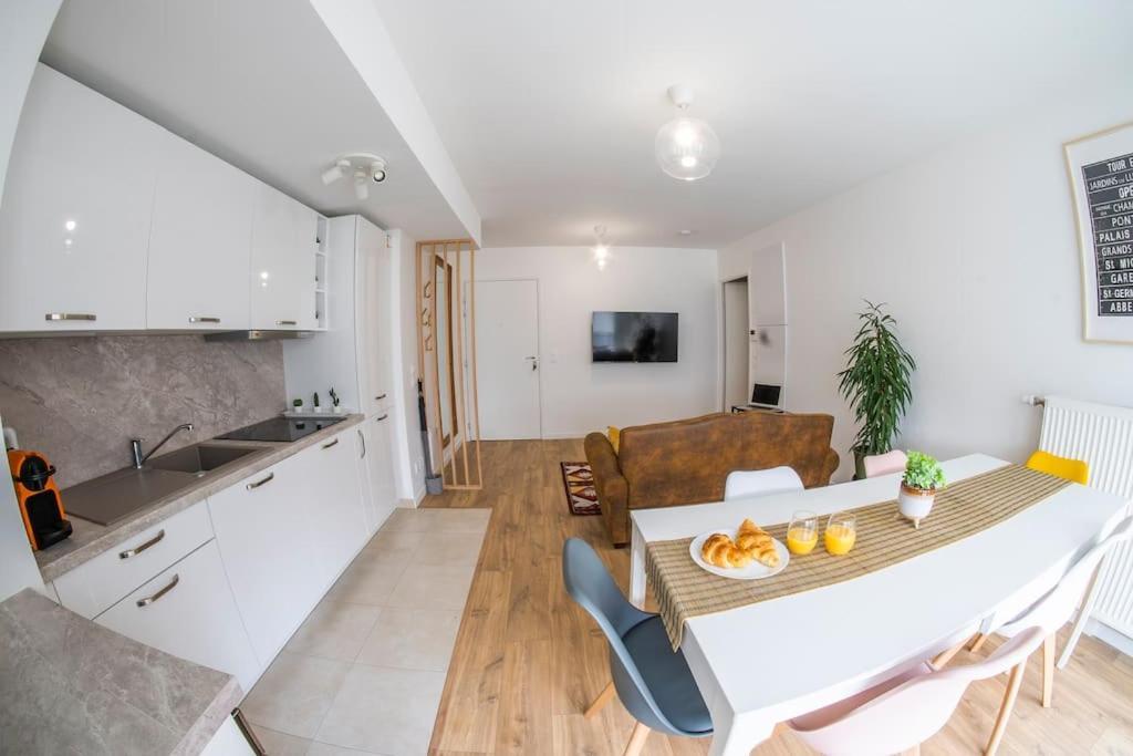 Paris & Disneyland - 2Min From Train Station - Free Private Parking فيليرز سور مارن المظهر الخارجي الصورة