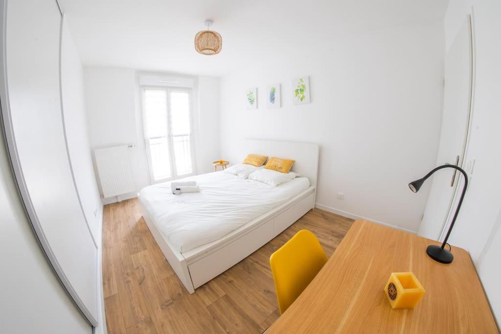 Paris & Disneyland - 2Min From Train Station - Free Private Parking فيليرز سور مارن المظهر الخارجي الصورة